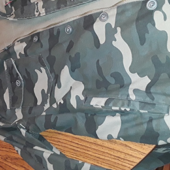 Young Men's Levi's Lightweight Jacket - Picture 8 of 11